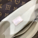 Louis Vuitton ARTSY MM - Image 7