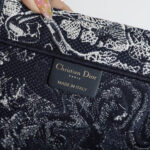 LARGE DIOR BOOK TOTE - Image 7