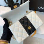 CHANEL MINI FLAP BAG - Image 7