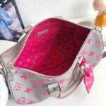 LV Keepall Bandoulière 35 - Image 8