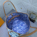 LV Neverfull MM - Image 8