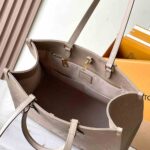 LV Onthego MM - Image 8