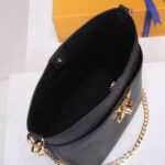 LV Lock and Walk - Image 8