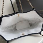 Chanel MAXI SHOPPING BAG(HIGH-END GRADE) - Image 8