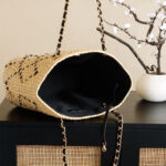 Chanel LARGE TOTE(HIGH-END GRADE) - Image 8