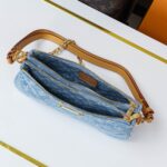 LV Liv Pochette - Image 8