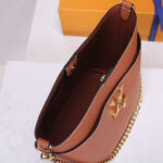 LV Lock and Walk - Image 8