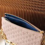 LV Coussin MM(HIGH-END GRADE) - Image 8