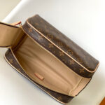 LV Toilet Dopp Kit Pouch - Image 8