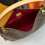 LV Slouchy PM - Image 8