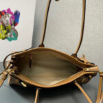 Prada Medium leather handbag(high-end grade) - Image 8