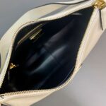 Prada Aimee medium leather shoulder bag - Image 8