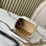 CHANEL Small Vanity Case(high-end grade) - Image 8