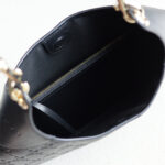 Gucci B medium shoulder bag(HIGH-END GRADE) - Image 8