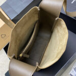 YSL le 5 a 7 supple small suede - Image 8