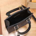 LV PETIT SAC PLAT - Image 8