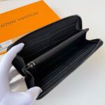 LV Zippy Wallet Horizontal - Image 8