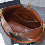 CELINE MEDIUM CAMILLE 16 SOFT BAG IN SMOOTH CALFSKIN(HIGH-END GRADE) - Image 8