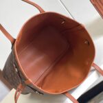 LV Neverfull Inside Out MM - Image 8