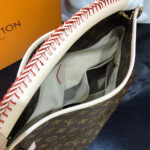 Louis Vuitton ARTSY MM - Image 8