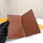 LV PASSPORT COVER - Image 8