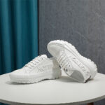 LV SQUAD SNEAKER - Image 8