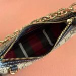 GG Emblem small shoulder bag - Image 8