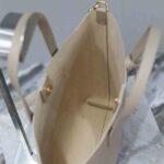 YSL SHOPPING SAINT LAURENT TOY IN LEATHER - Image 8