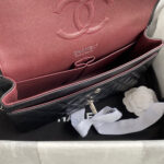 CHANEL CLASSIC HANDBAG - Image 8