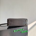 Bottega Veneta Andiamo 766016 Fondant - Image 4