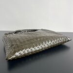 Bottega Veneta Hop calf leather 796262 Pinecone - Image 4