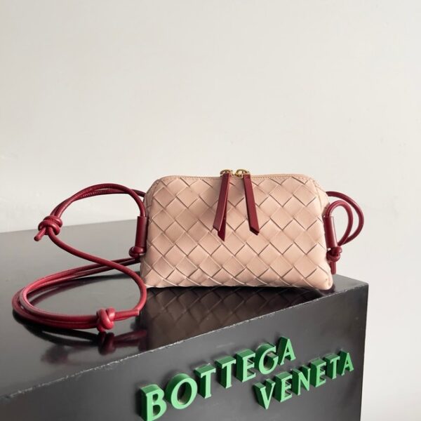 Bottega Veneta Intrecciato Concert Pouch 794258 Seashell&red