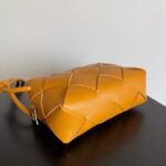 Bottega Veneta Intrecciato Concert Pouch D794258 yellow - Image 2