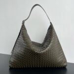 Bottega Veneta Large Hop Shoulder bag 806976 Pinecone