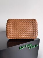 Bottega Veneta Parachute 826212 Natural&Brass finish - Image 2