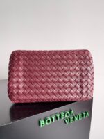 Bottega Veneta Parachute 826212 burgundy&Brass finish - Image 3