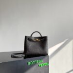 Bottega Veneta Small Andiamo 805231 Fondant