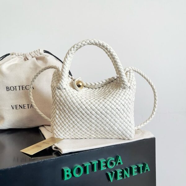 Bottega Veneta Small Tosca 776755 Cream