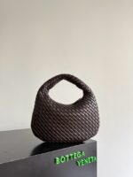 Bottega Veneta Small Veneta 856736 Fondant