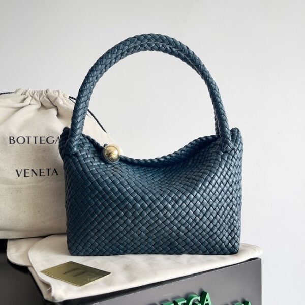 Bottega Veneta Tosca 716974 blue