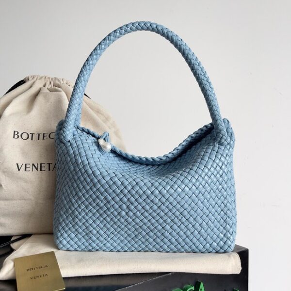 Bottega Veneta Tosca 716974 sky blue