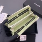 Chanel Classic Zipped Wallet 3726 light green - Image 3