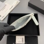 Chanel Zipped Pocket wallet S4811 light blue - Image 4