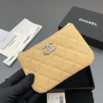 Chanel Zipped Pocket wallet S4811 yellow - Image 4