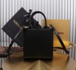Dolce & Gabbana leather Shoulder Bag G6507 black - Image 4