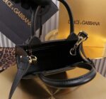 Dolce & Gabbana leather Shoulder Bag G6507 black - Image 5