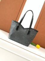 Goyard Calfskin Leather Tote Bag PM M8003 black - Image 3
