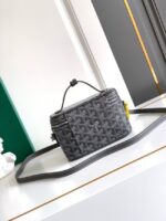 Goyard Muse Nano Makeup pouch CL33P gray - Image 7