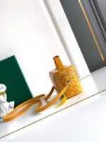 Goyard Muse mini Makeup pouch CL07P yellow - Image 4