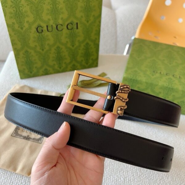 Gucci Belt with Interlocking G detail 673921-4